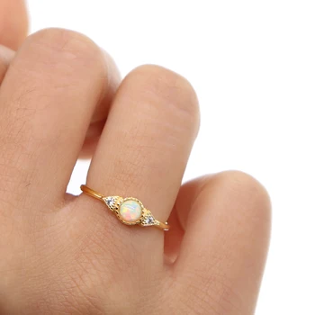 Vrh qualilty drobne občutljivo zlato barvo malih obročev opal cz kamna velikosti 6 7 8 Dekle darilo preprosto srčkan prst prstan na debelo